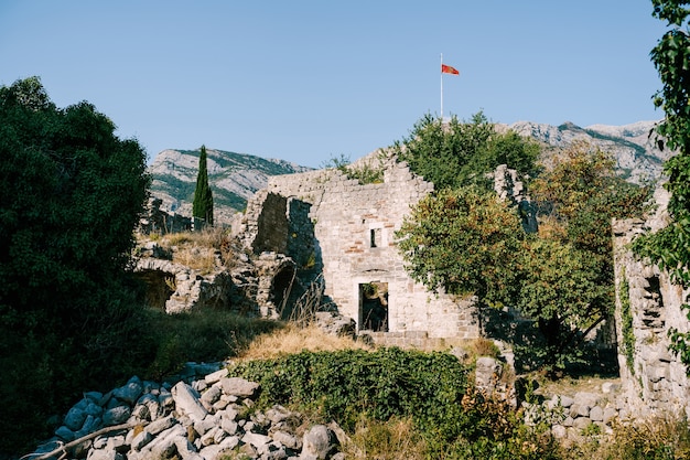 The ruins of old buildings in old bar montenegro