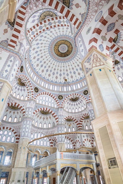 Photo sabanci central mosque interior and architecture in adana turkey