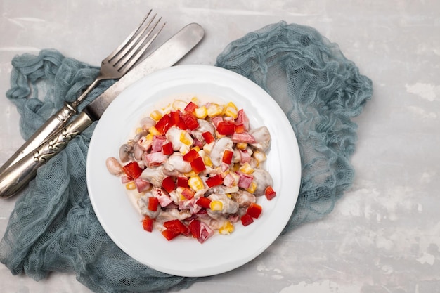 Salad beans corn and red pepper with sauce