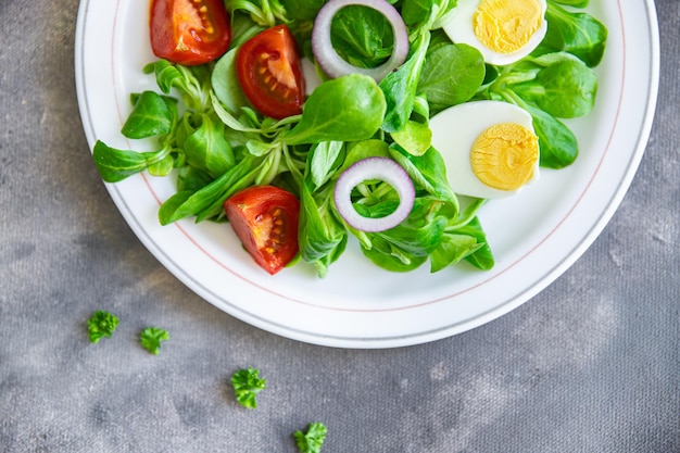 salad egg, vegetables, tomato, onion, leaves lettuce green mix petals fresh healthy meal food snack