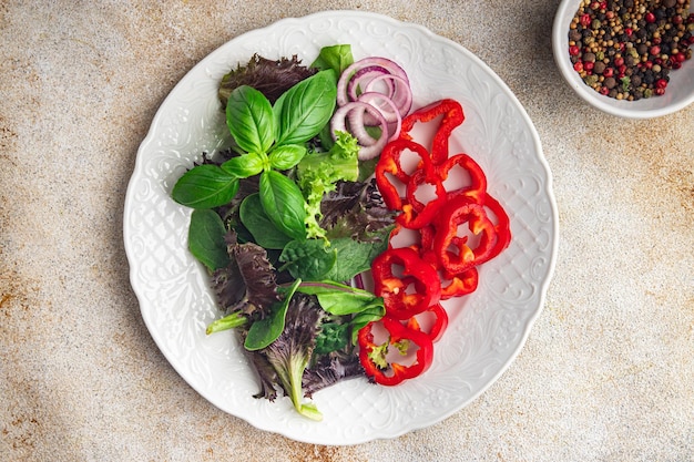 salad pepper vegetable paprika sweet green leaves fresh dish healthy meal food snack diet