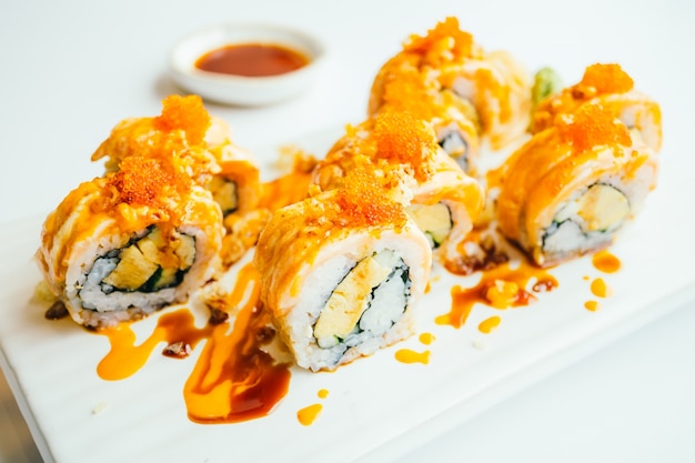 Salmon sushi roll