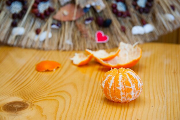 Saucer with tangerine