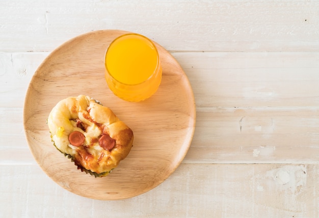 sausage mayonnaise bread with orange juice