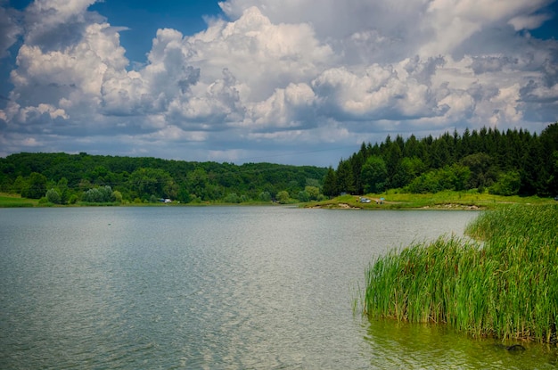 Photo scenic view of lake against sky