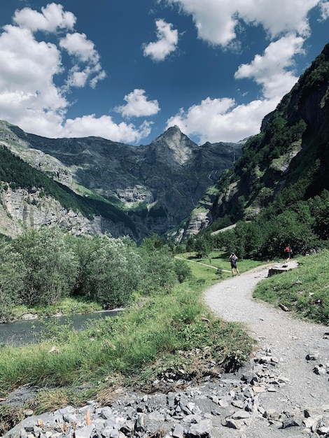 Photo scenic view of mountains against sky