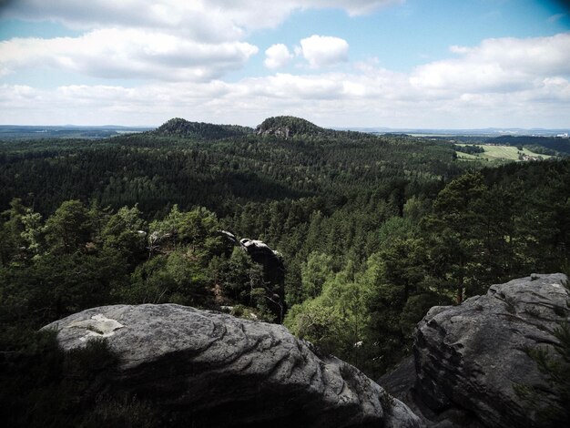 Photo scenic view of mountains against sky