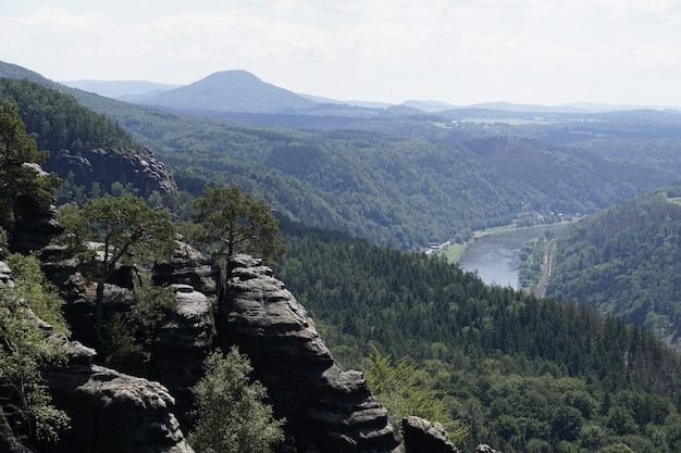 Photo scenic view of mountains against sky