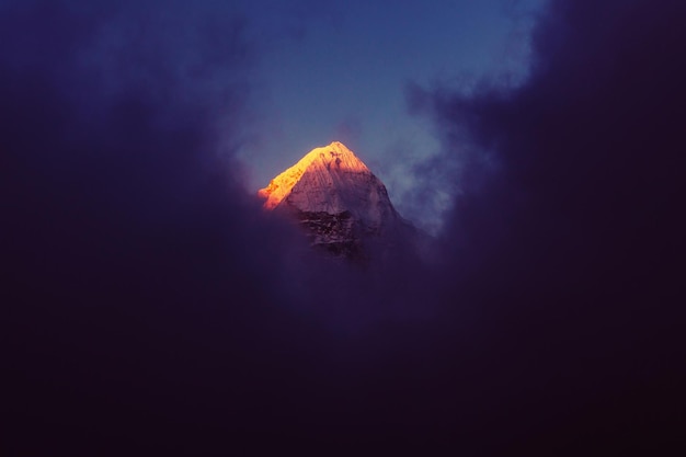 Scenic view of mountains, Kanchenjunga Region, Himalayas, Nepal.