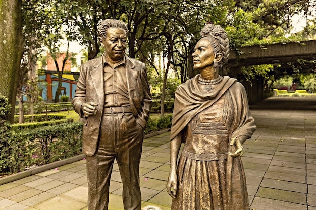 Sculpture of Frida Kahlo and Diego Rivera in the Frida Kahlo park at Coyoacan district of Mexico