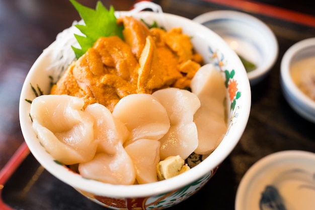 Sea urchin and scallop rice bowl