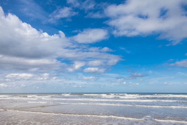 Sea, Wind, waves and cloudy in sky