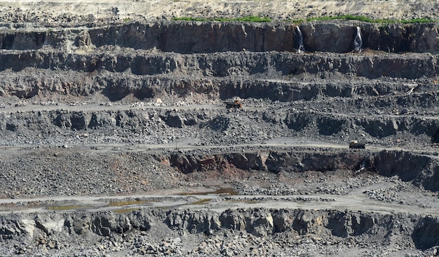 Seams in a large mining quarry