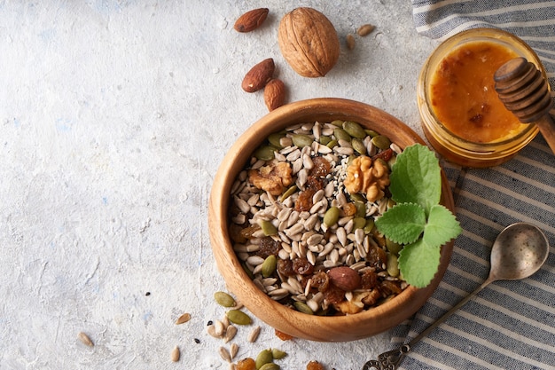 Seed and nut mix with honey and mint