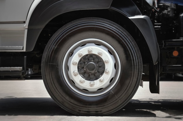 Semi Truck Wheels TiresRubber Vechicle Tyres Freight Trucks Transport