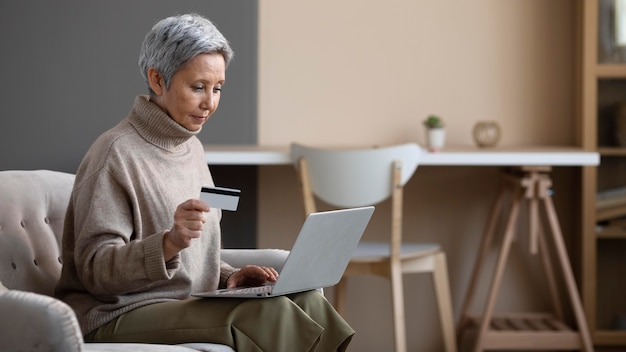 Senior woman ready to shop online