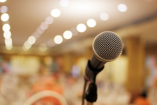 Photo sensitive focus mic in the meeting room.