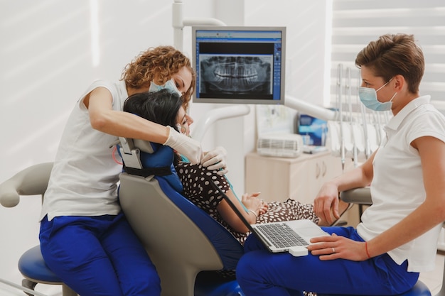 The setting and determining bite and position of jaws with the help of a device with a neuromuscular stimulator