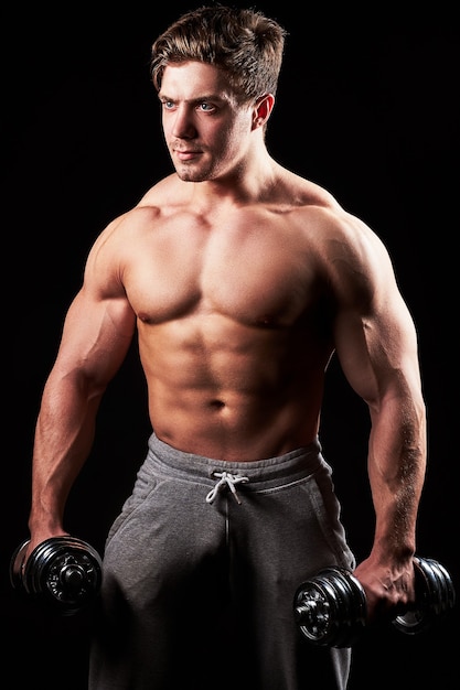 Sexy muscular fitness man