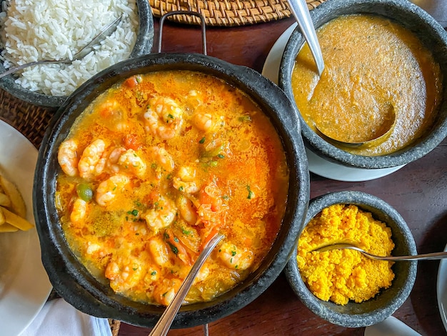 Shrimp stew in the clay pot.