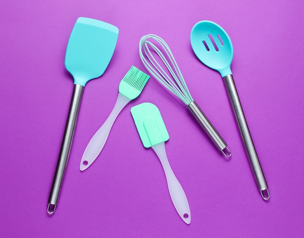 Silicone tools with metal handles for cooking