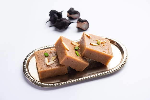 Singhara Barfi or Singhada burfi or halwa made using water chestnut flour fasting or upwas food