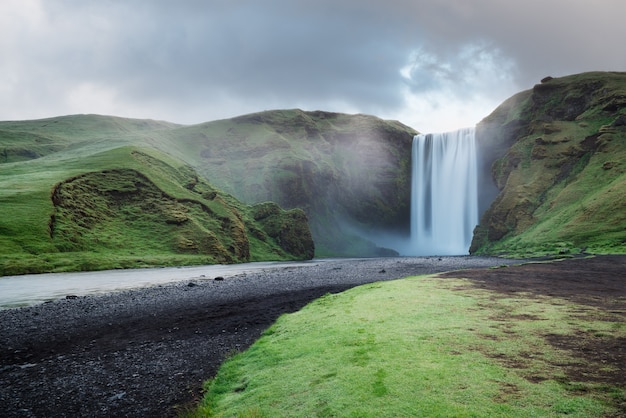 Skogafoss waterfall and Skoga river