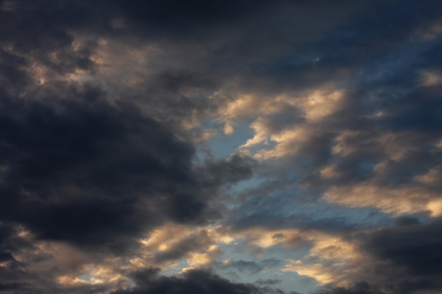 Photo sky background with clouds