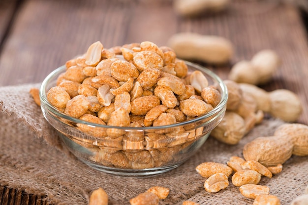 Small bowl with Peanuts