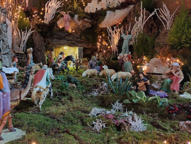 Small figures for the decoration of the Christmas crib