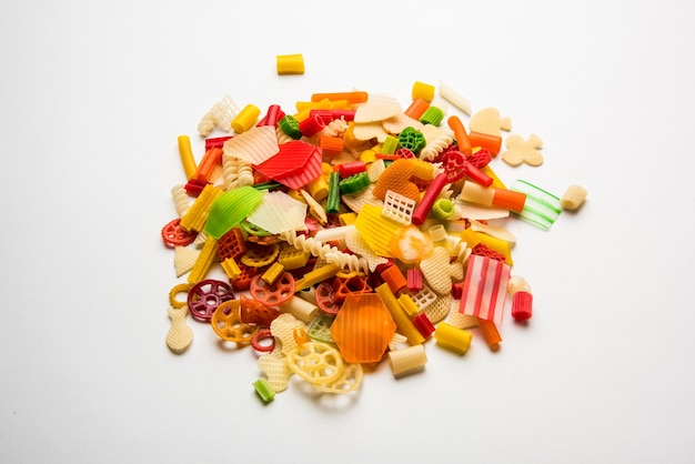 Snack pellets are non-expanded products made with raw materials like cereals, potatoes or vegetable powders, later processed using frying, hot air baking. multicoloured or shaped ready-to-eat snacks