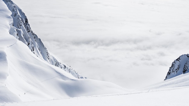 Photo snow covered mountain against sky