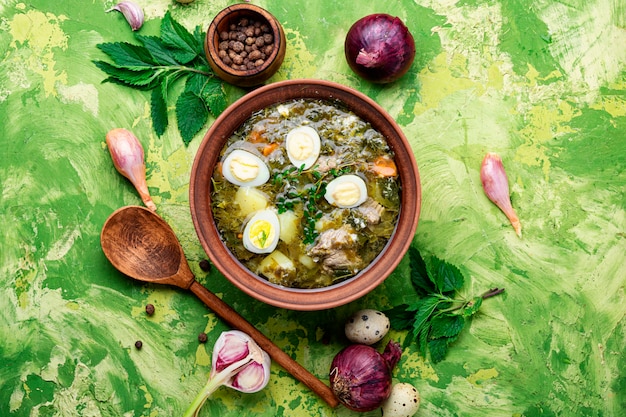 Sorrel soup in bowl