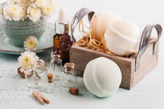 Spa products with bath bombs