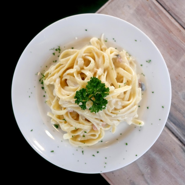 Spaghetti carbonara italian pasta food