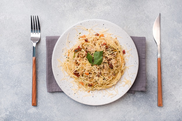 Spaghetti pasta Bolognese with vegetable sauce and cheese.