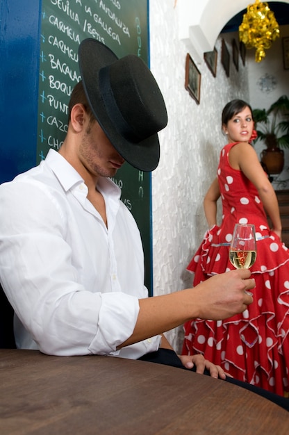 Photo spanish flamenco dancers during the seville fair