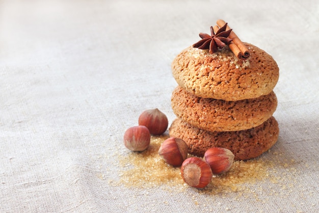 Spiced oatmeal cookies with hazelnuts and cinnamon