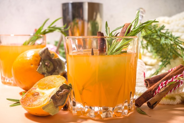 Spicy alcohol persimmon cocktail