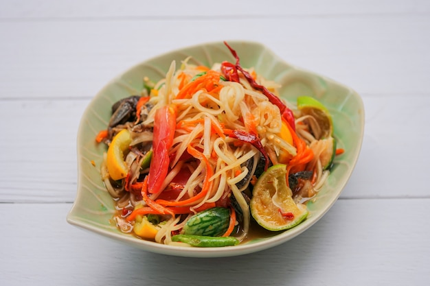 spicy green papaya salad with vegetables