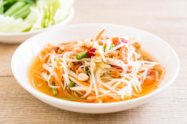 spicy papaya salad (Traditional Thai food) 