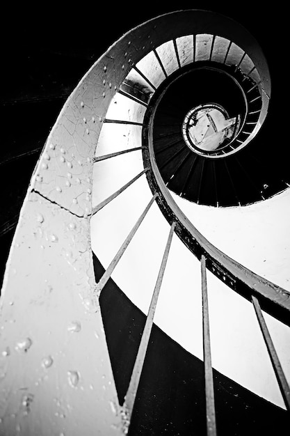 spiral staircase architectural element