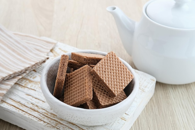 Square wafer biscuits Crunchy wafers with chocolate cream flavor