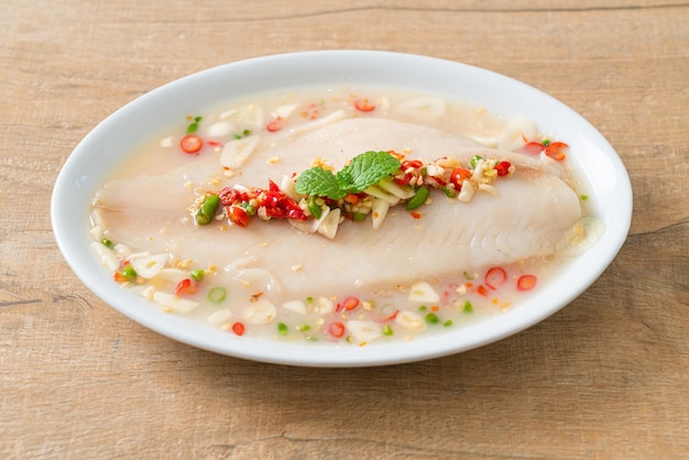 Steamed Fish in Spicy Lemon Sauce