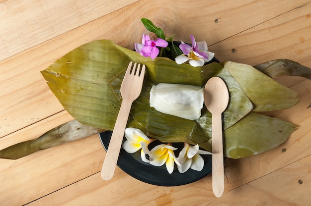 Steamed Flour with Coconut Filling