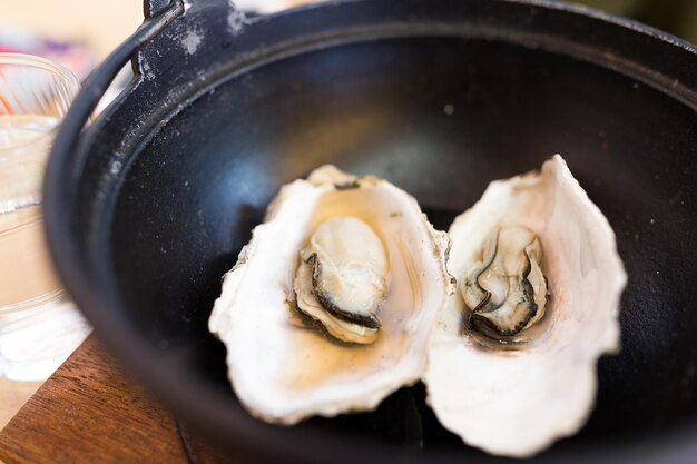 Steamed oyster rice bowl