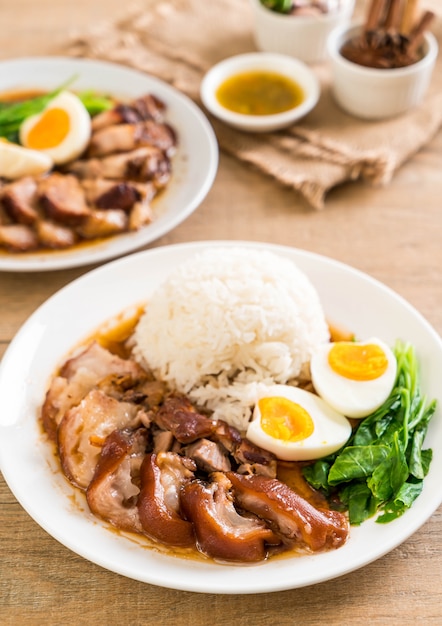 Stewed pork leg with rice