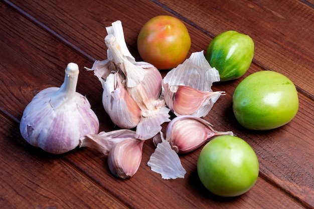 Still life with tomatoes and garlic