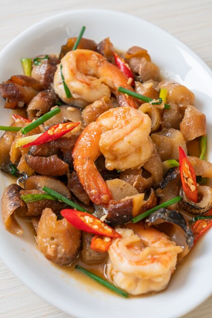 Stir-Fried Braised Sea Cucumber with Shrimps, Asian food style