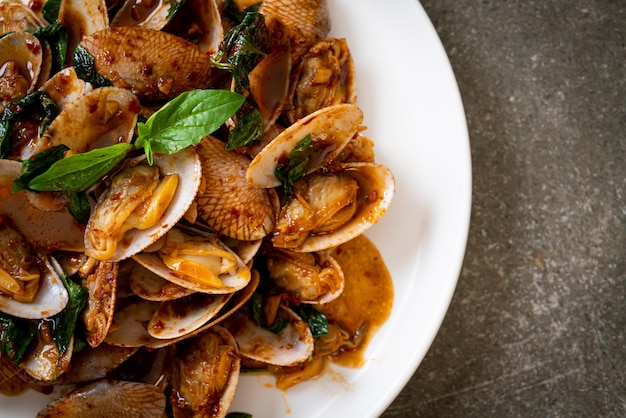 Stir Fried Clams with Roasted Chilli Paste